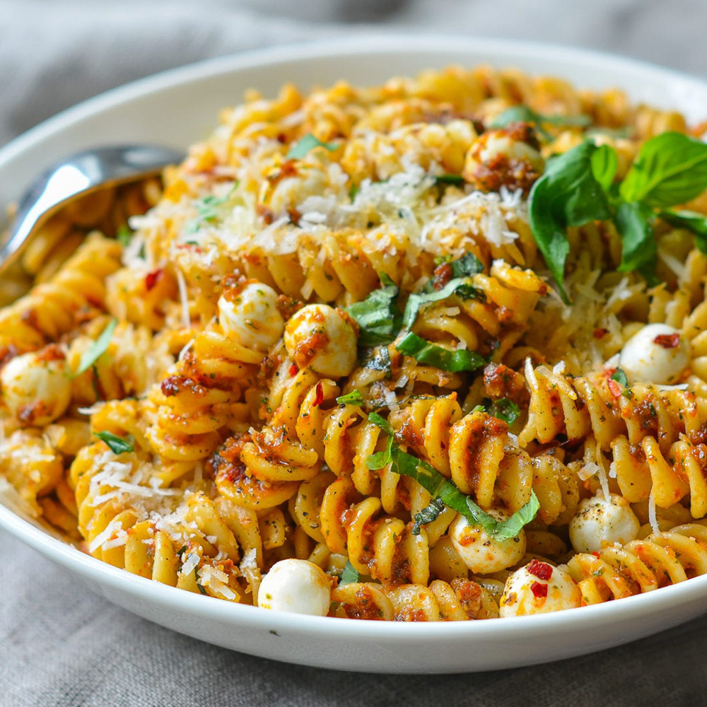 Pesto Fusilli with Sun-Dried Tomatoes